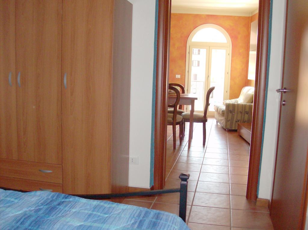 Casa Amalia Apartment Darfo Boario Terme Room photo