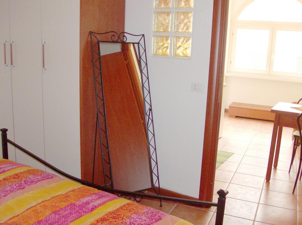 Casa Amalia Apartment Darfo Boario Terme Room photo